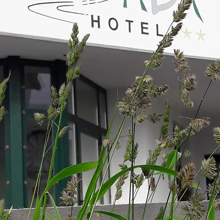 Casada - Silvretta Premium Card Betrieb Отель 3*